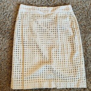 Banana Republic light tan skirt size 2